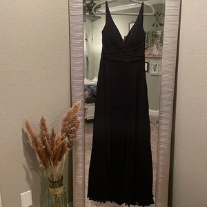 Beautiful long black dress!